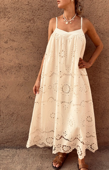 Robe brodée Tahiti